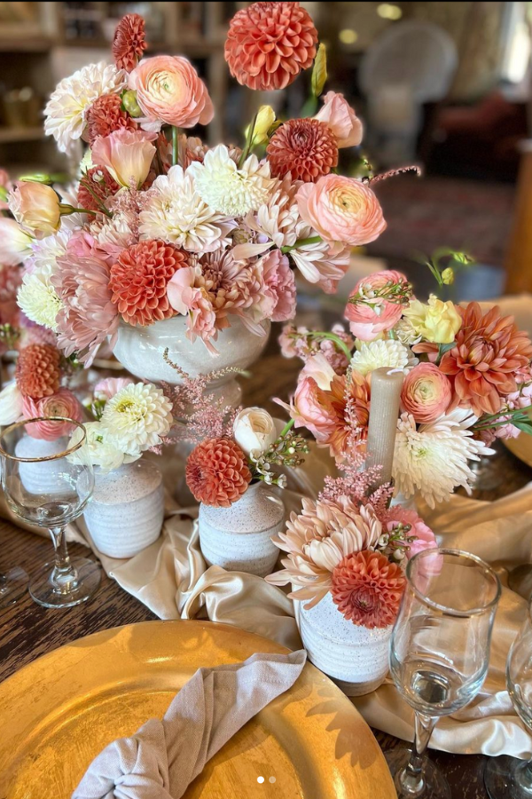 mal-and-joel-real-estate-yakima-wa-holiday-gift-guide-simply-crafted-floral-arrangement